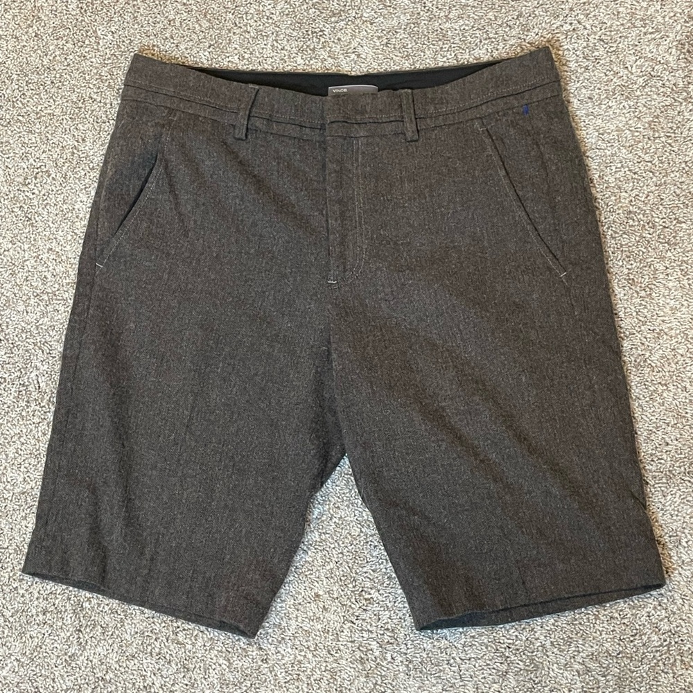 VINCE tailored Shorts. Size 10